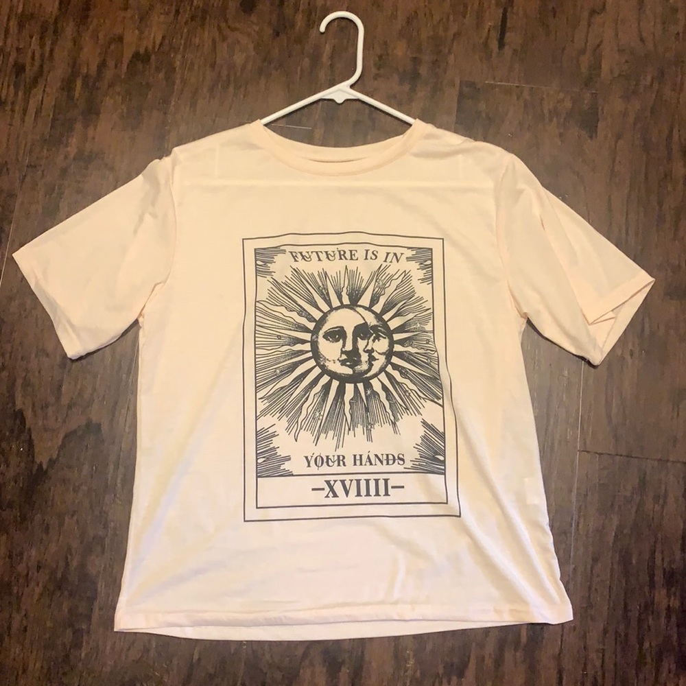 Cream / Beige / Off-White Graphic Tee
